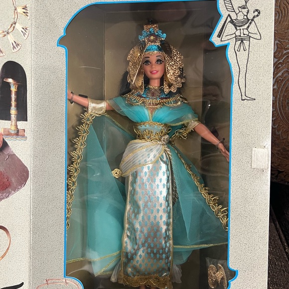 1993/1994 The Great Eras Collection Egyptian Queen Barbie doll.